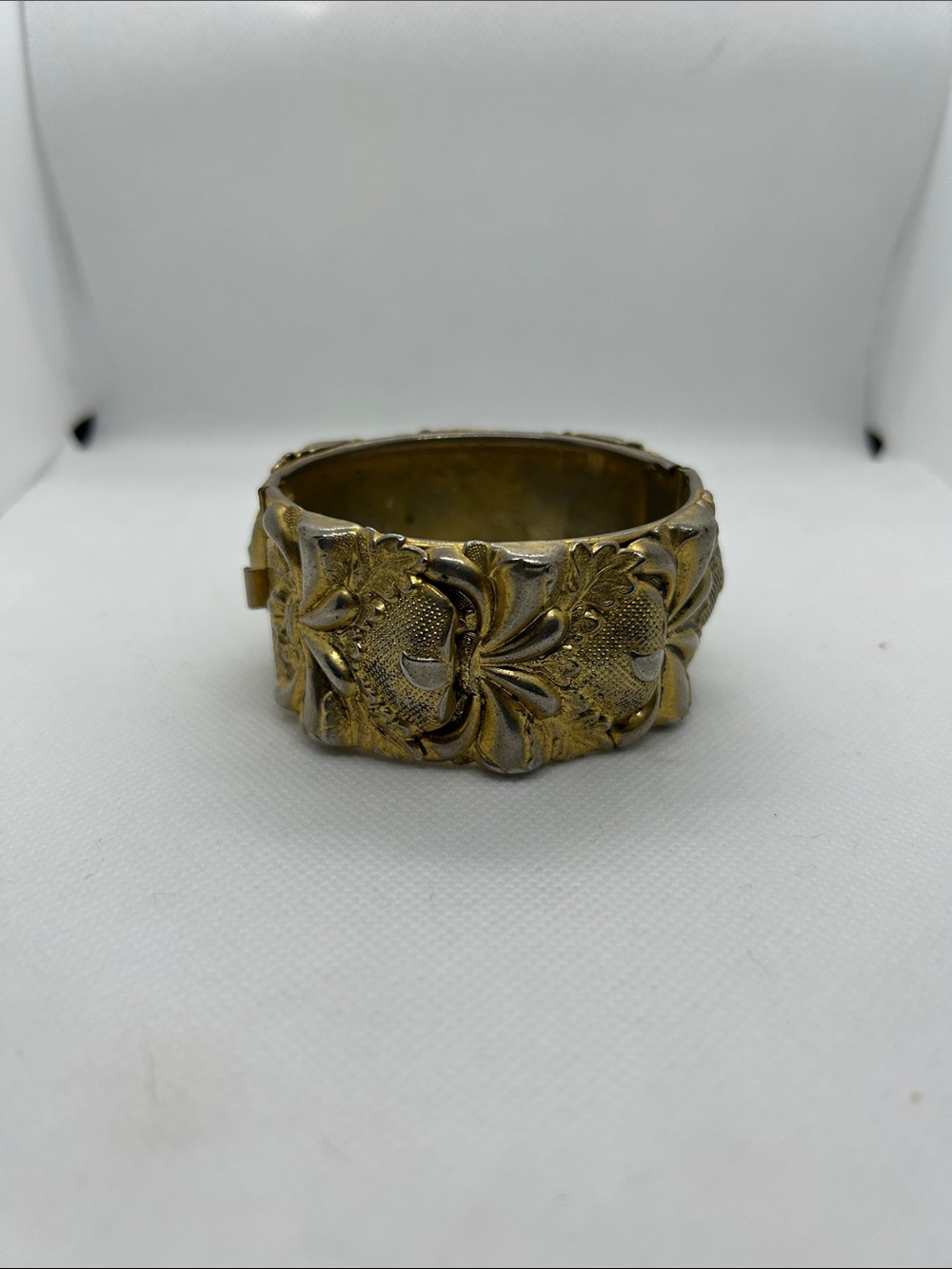 Vintage Floral Relief Gold-Tone Hinged Bangle Bracelet